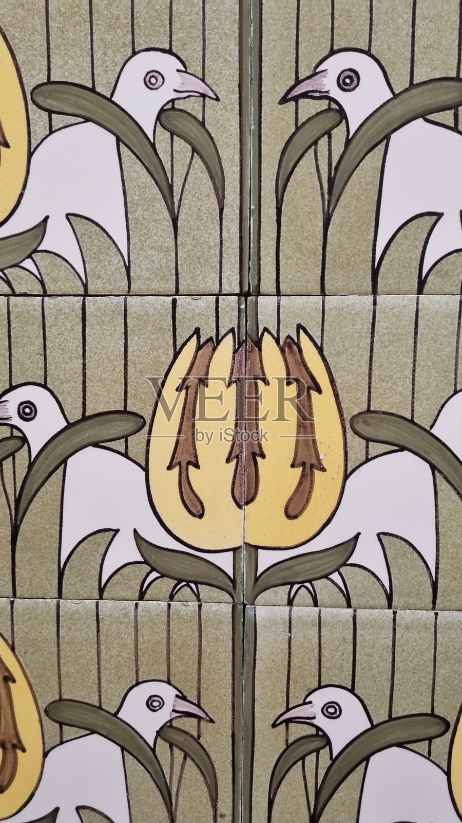旧瓷砖装饰与鸟的背景设计照片摄影图片