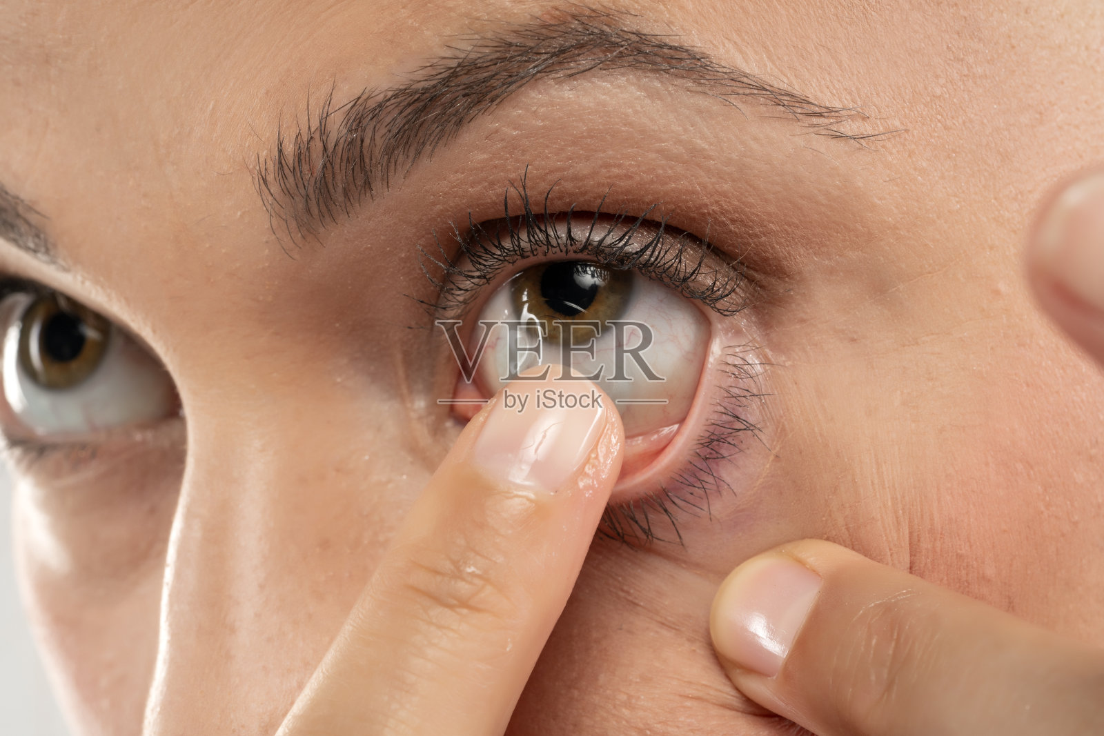 戴隐形眼镜的女人照片摄影图片