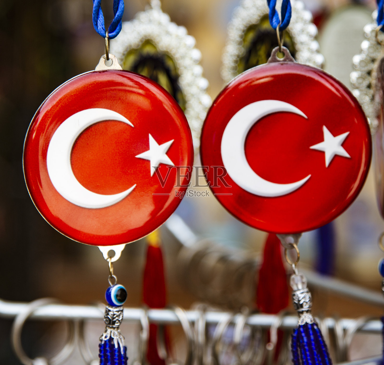 带有土耳其标志的珠宝照片摄影图片