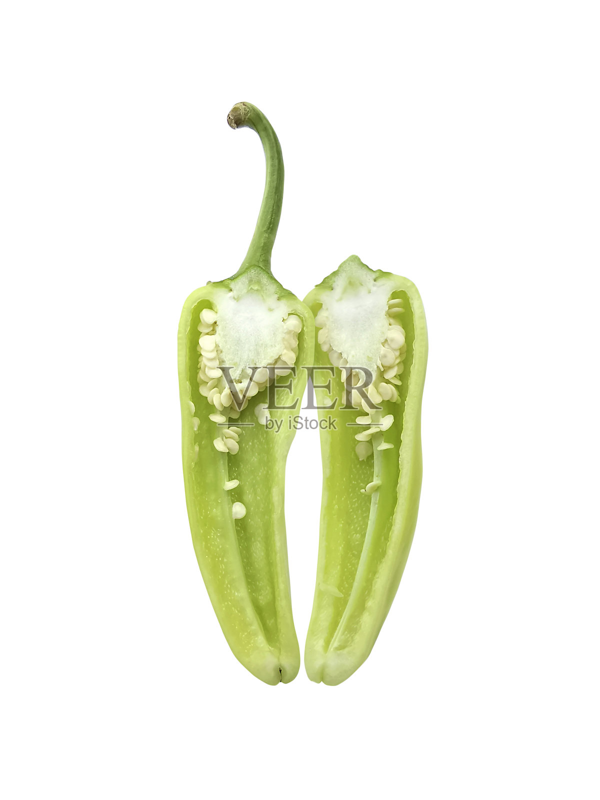 切成薄片的绿辣椒孤立在白色背景照片摄影图片