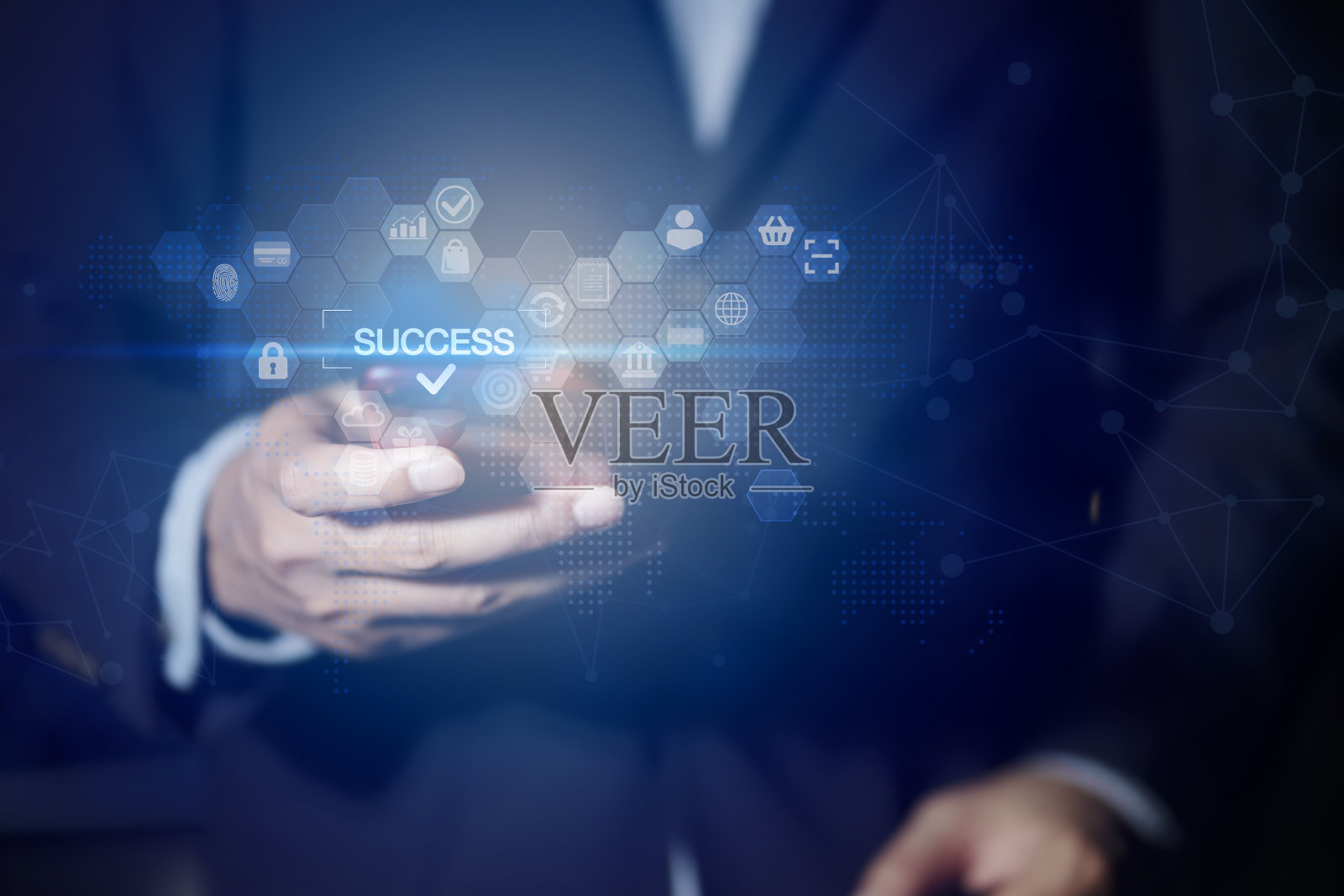 在线支付+数字营销，智能手机+银行在线账单支付照片摄影图片