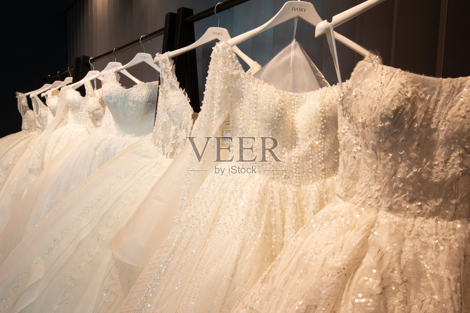 婚纱礼服照片摄影图片