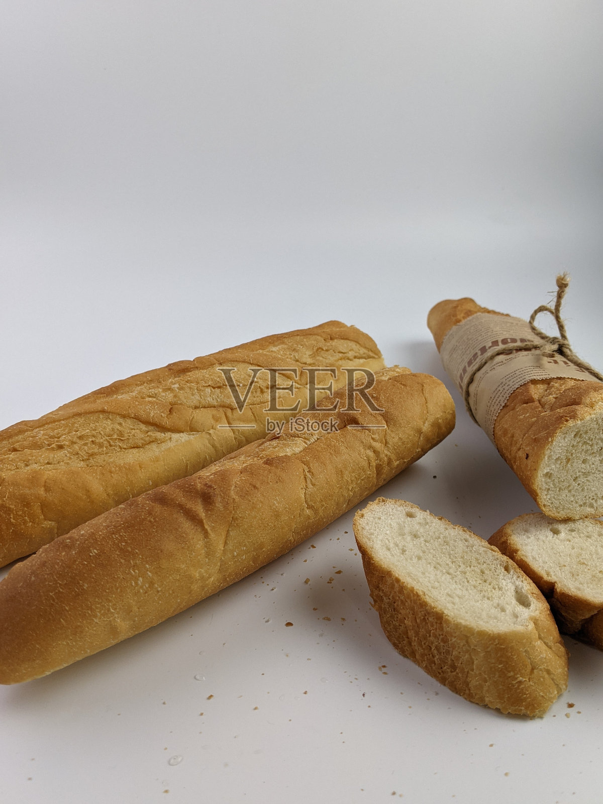 面包在白色孤立的背景与文字空间照片摄影图片