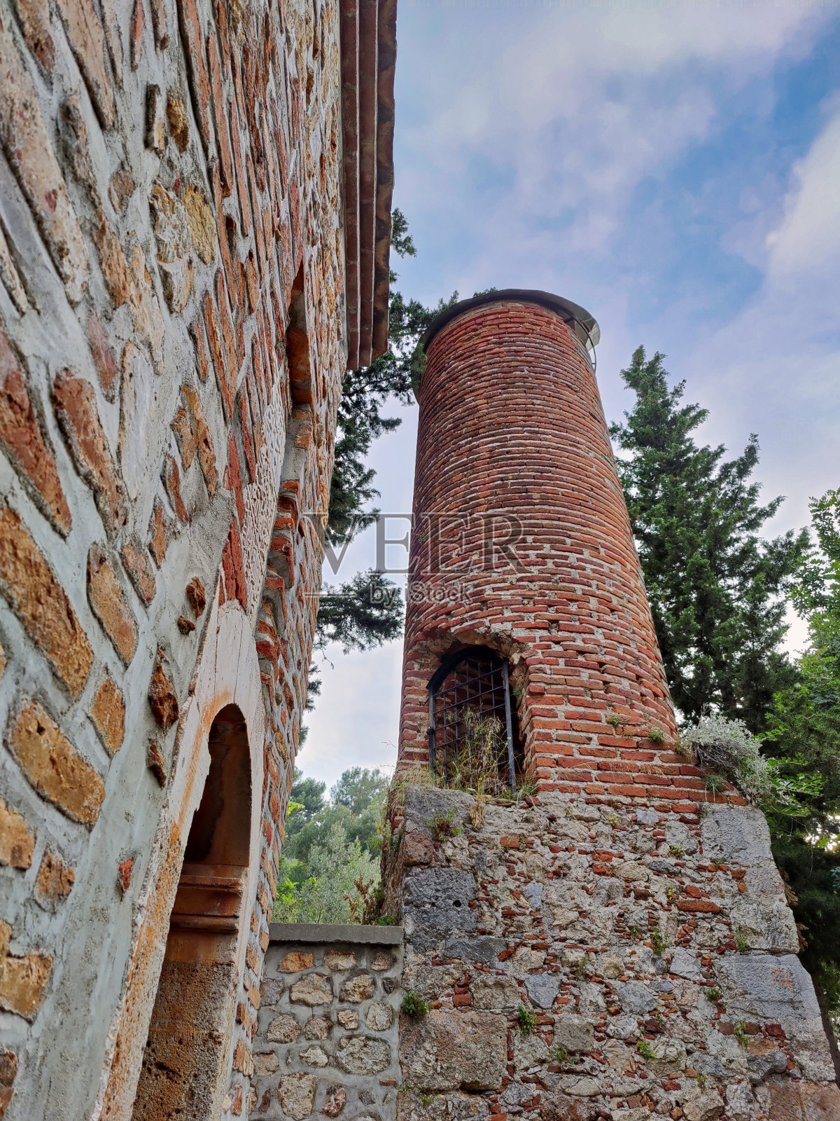 苏丹阿克塞贝·图尔贝西的陵墓照片摄影图片
