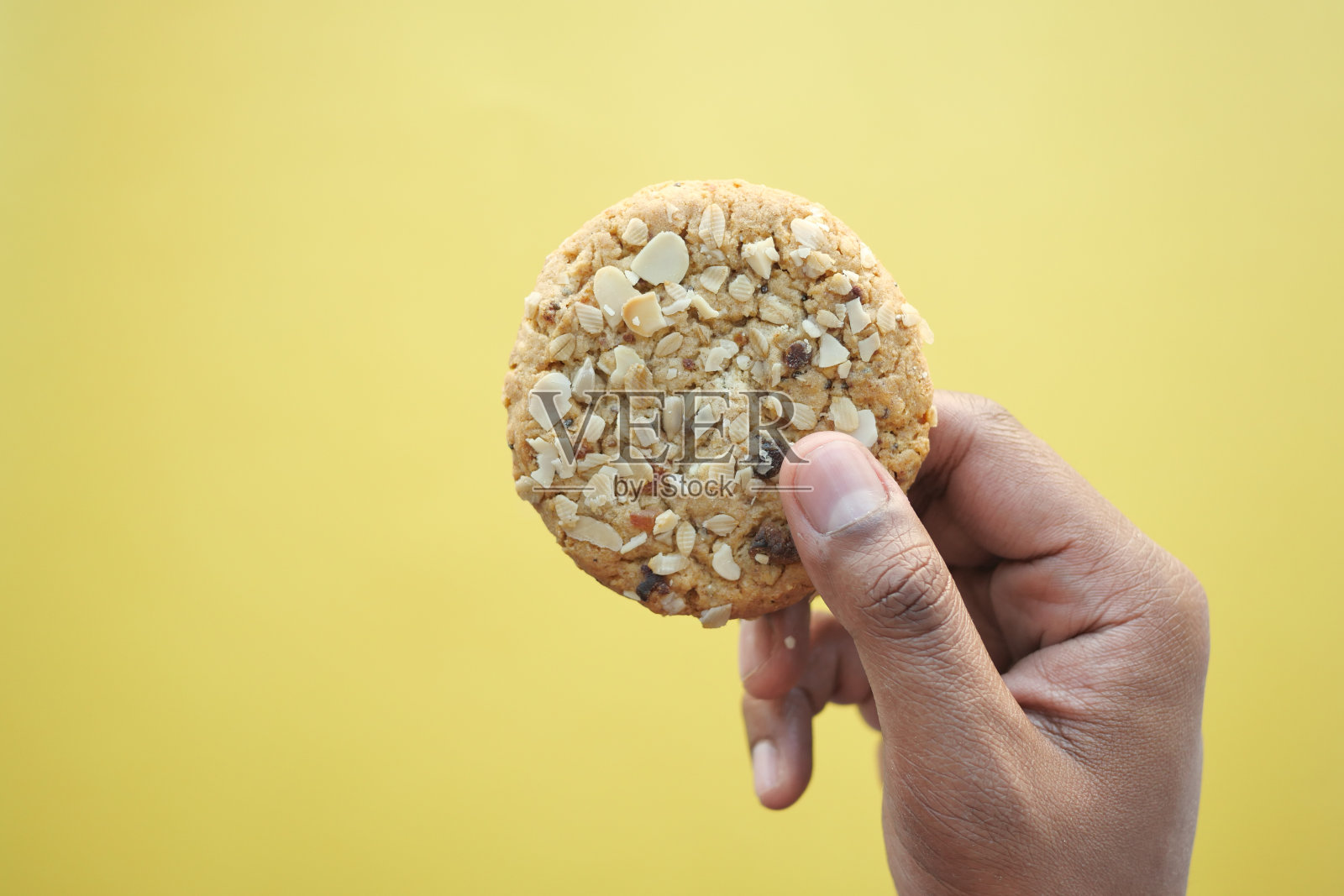 拿着甜饼的俯视图照片摄影图片