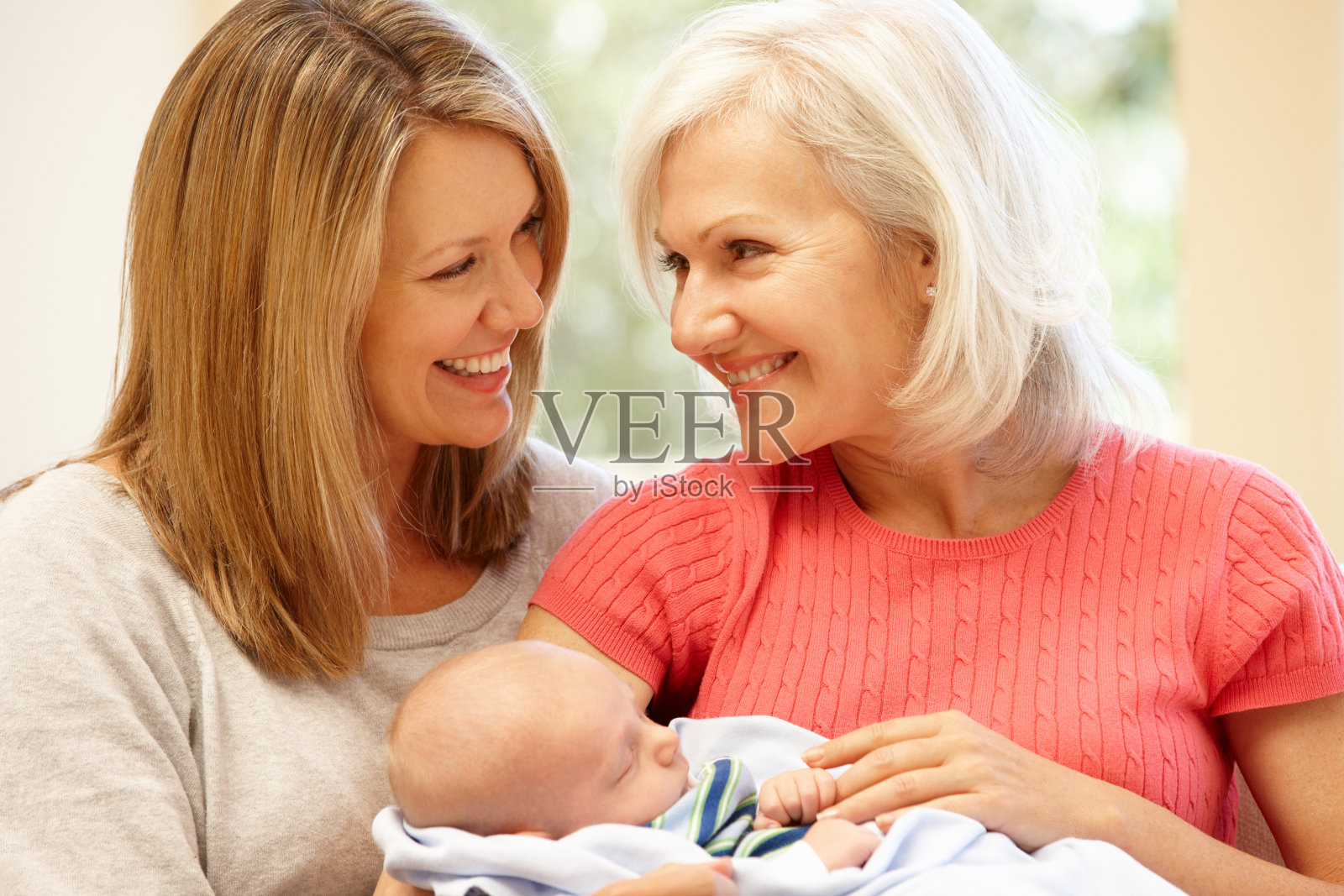 Multi-generation全家福照片摄影图片