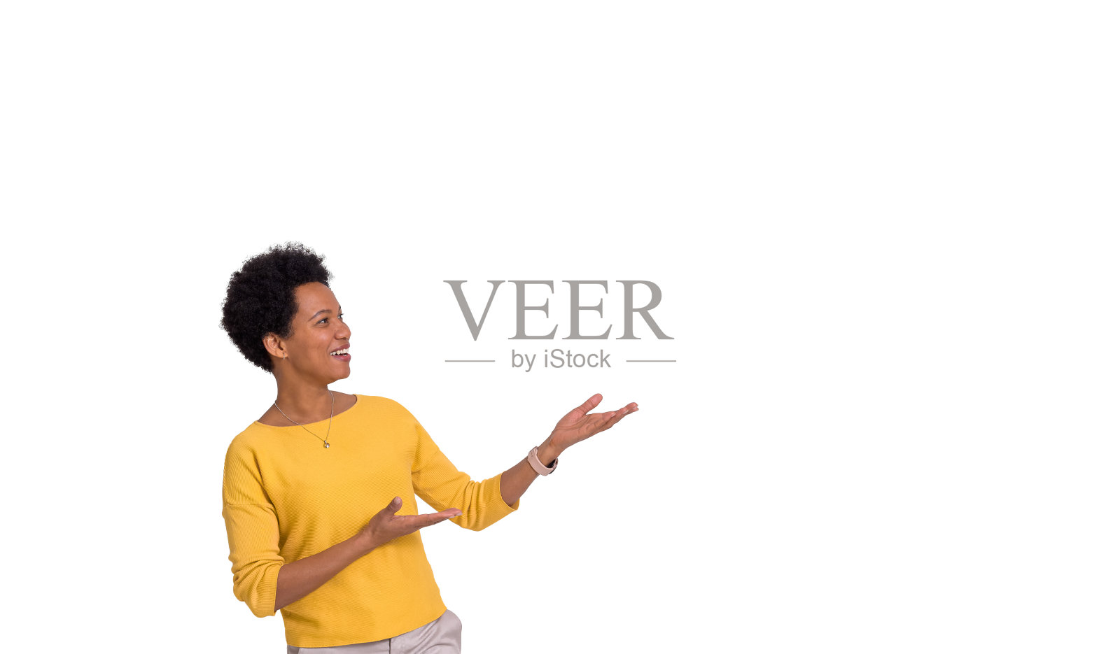 微笑的女经理站在白色的背景上展示营销的文案空间照片摄影图片