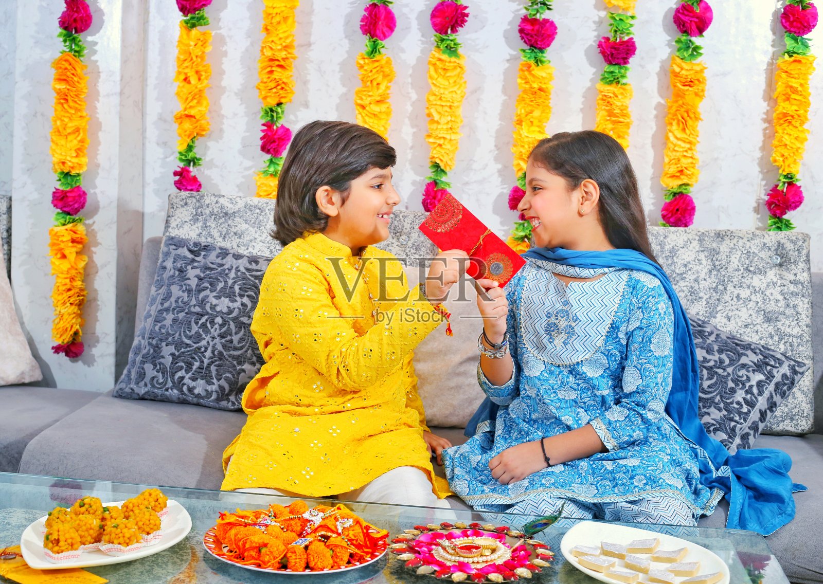 祝Raksha Bandhan兄弟姐妹快乐照片摄影图片