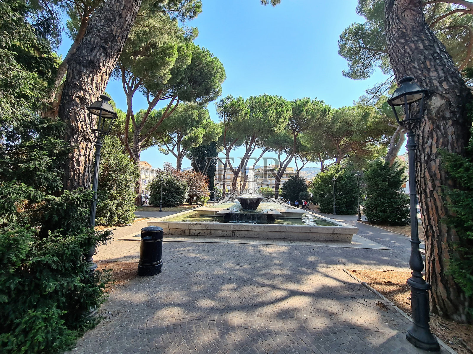 意大利蒂沃利村的宫殿和日常生活照片摄影图片