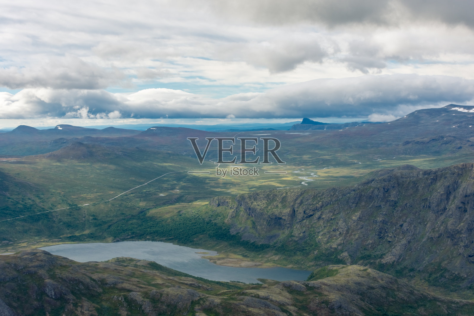 挪威贝塞根山脊上Jotunheimen国家公园的美景照片摄影图片