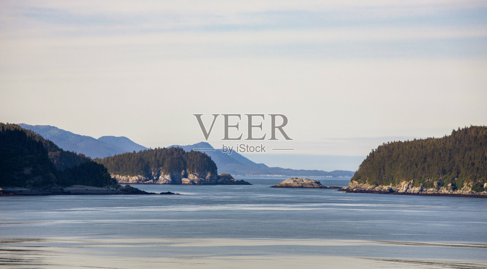 阿拉斯加的雅库塔湾照片摄影图片