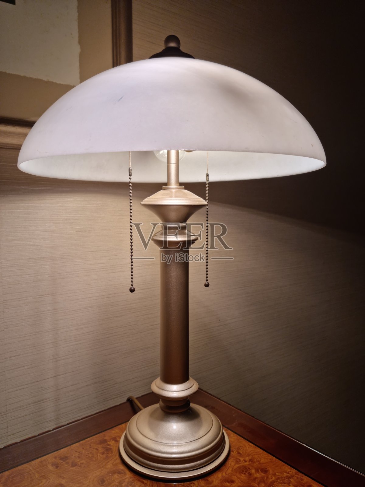 台灯照片摄影图片