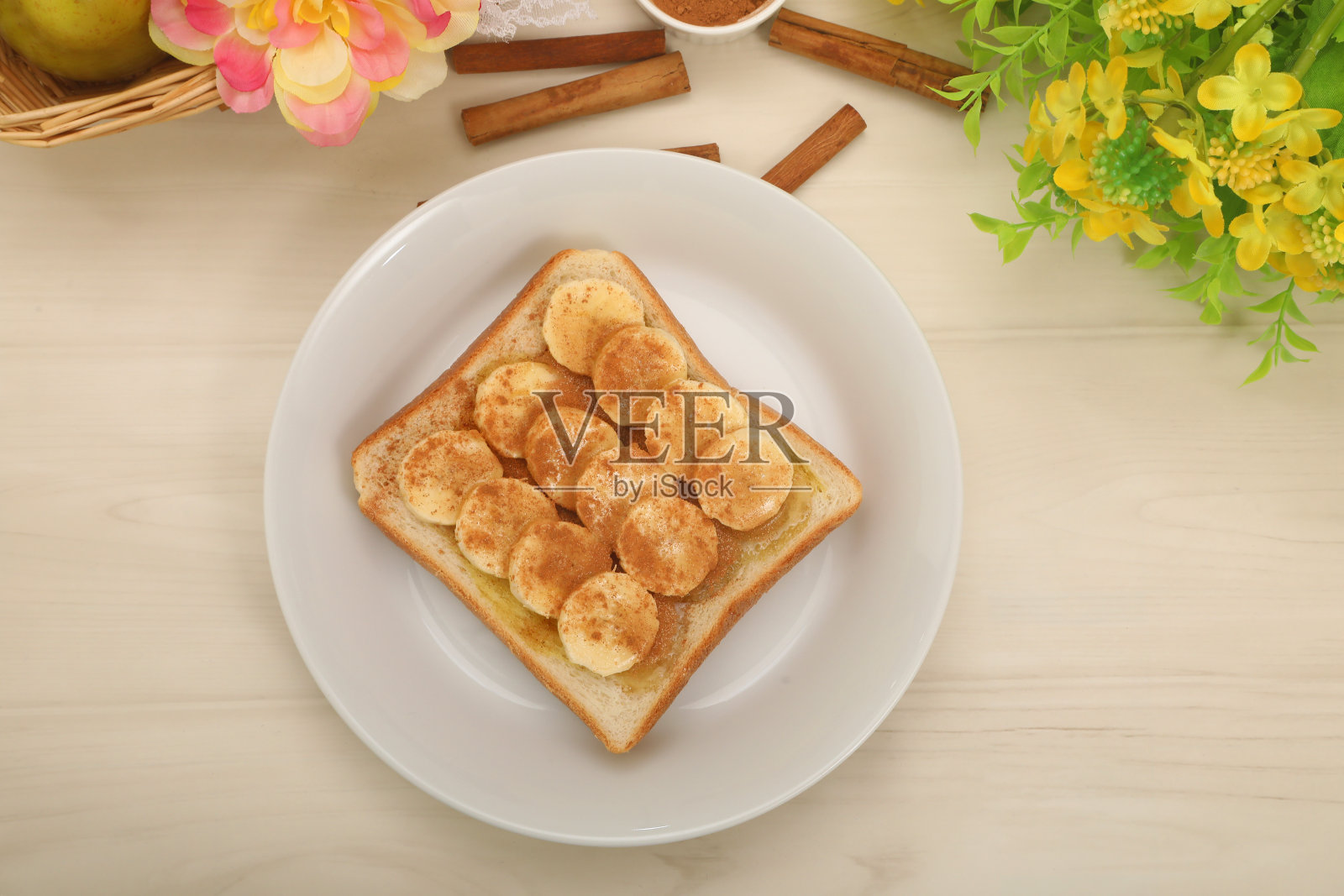 banana-cinnamon吐司照片摄影图片