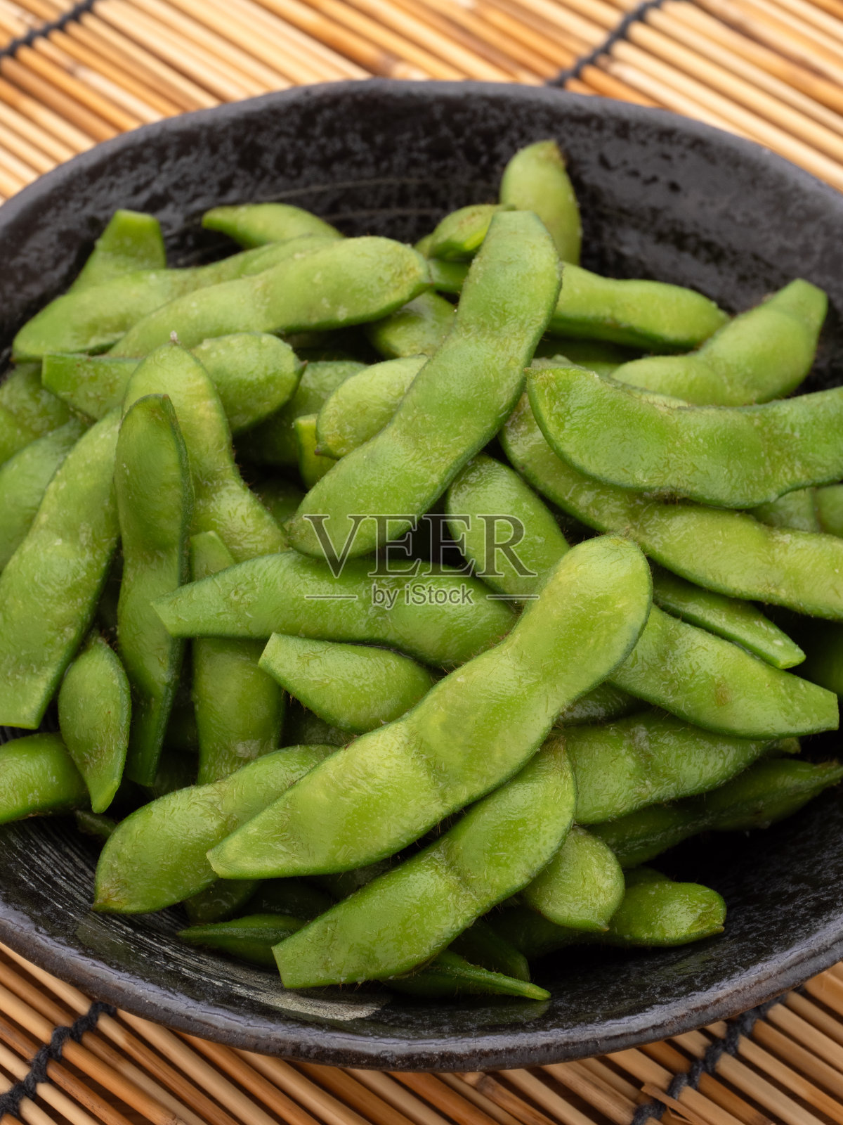 用盐煮毛豆照片摄影图片