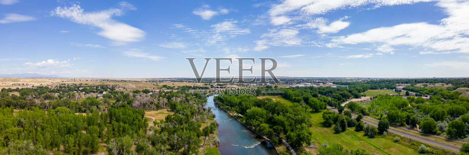 航空全景照片普韦布洛城市公园科罗拉多州夏季2023阿肯色河照片摄影图片