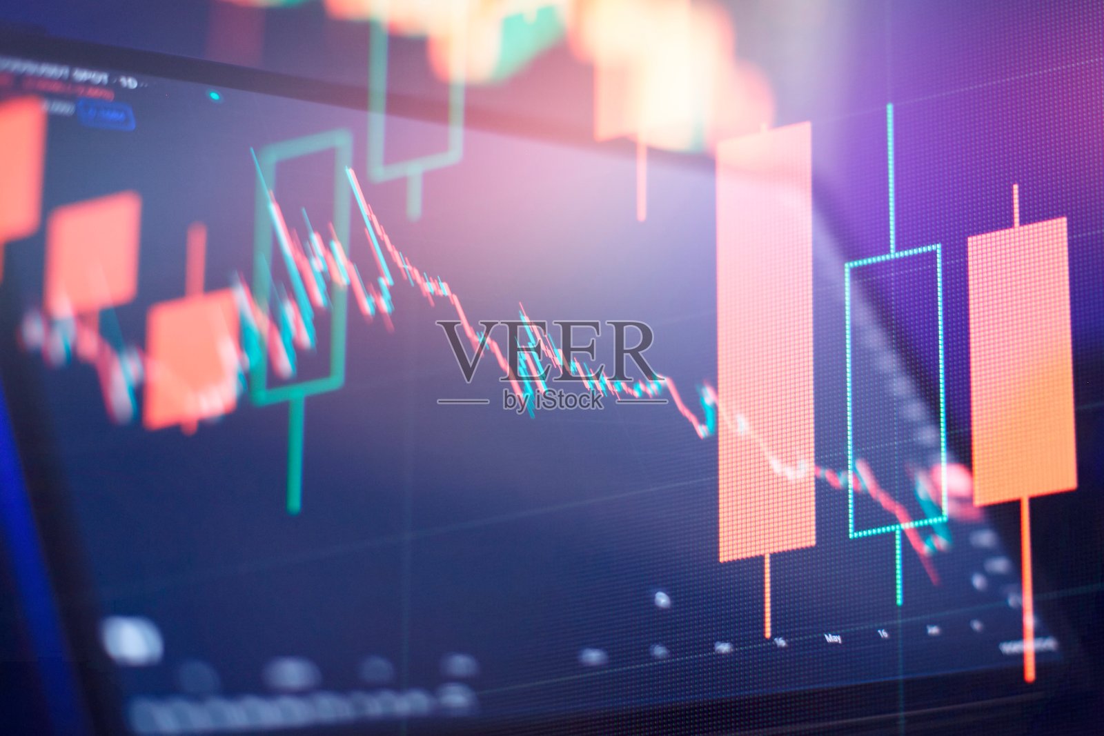 分析投资图表的商人。金融与投资照片摄影图片