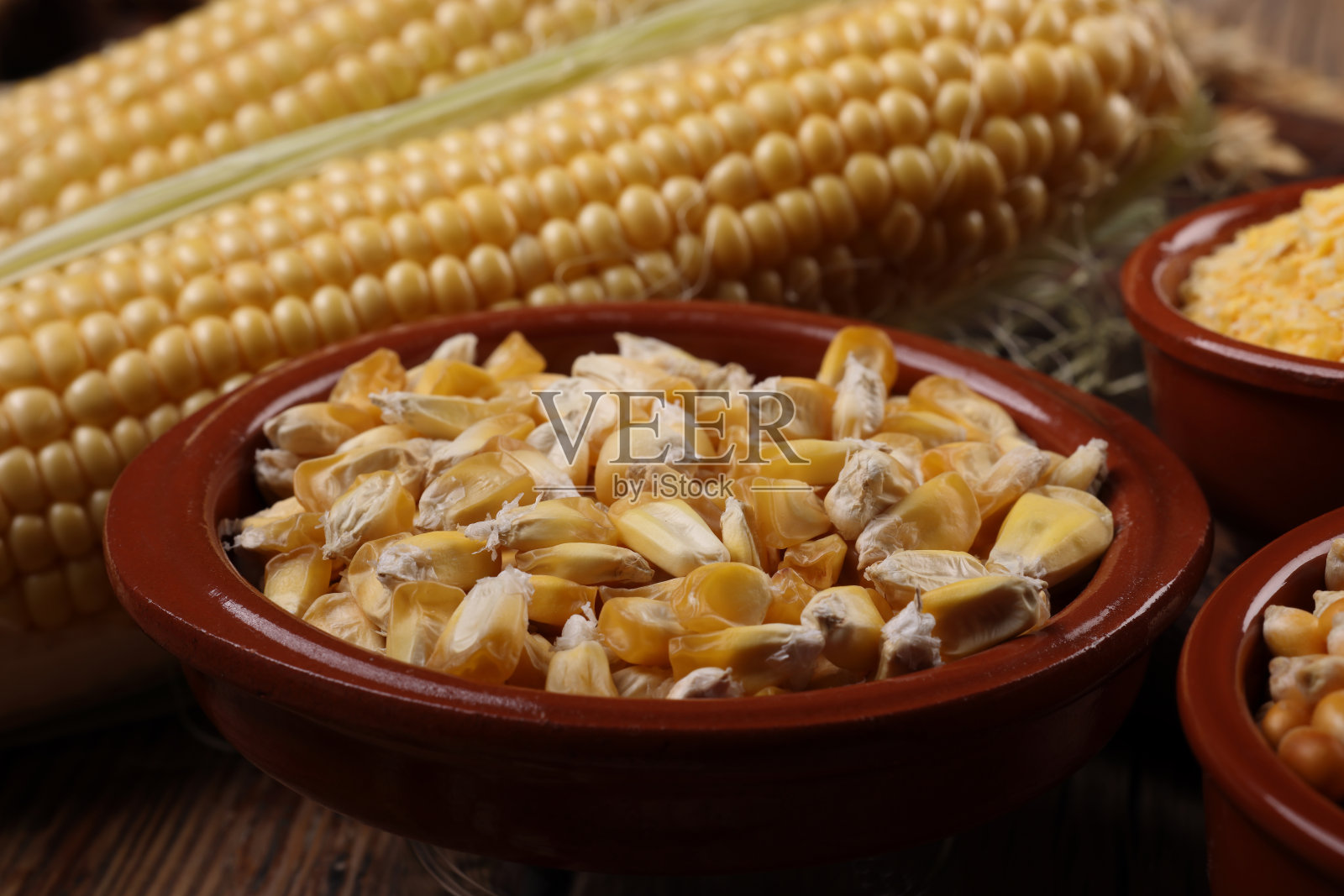 玉米棒子照片摄影图片