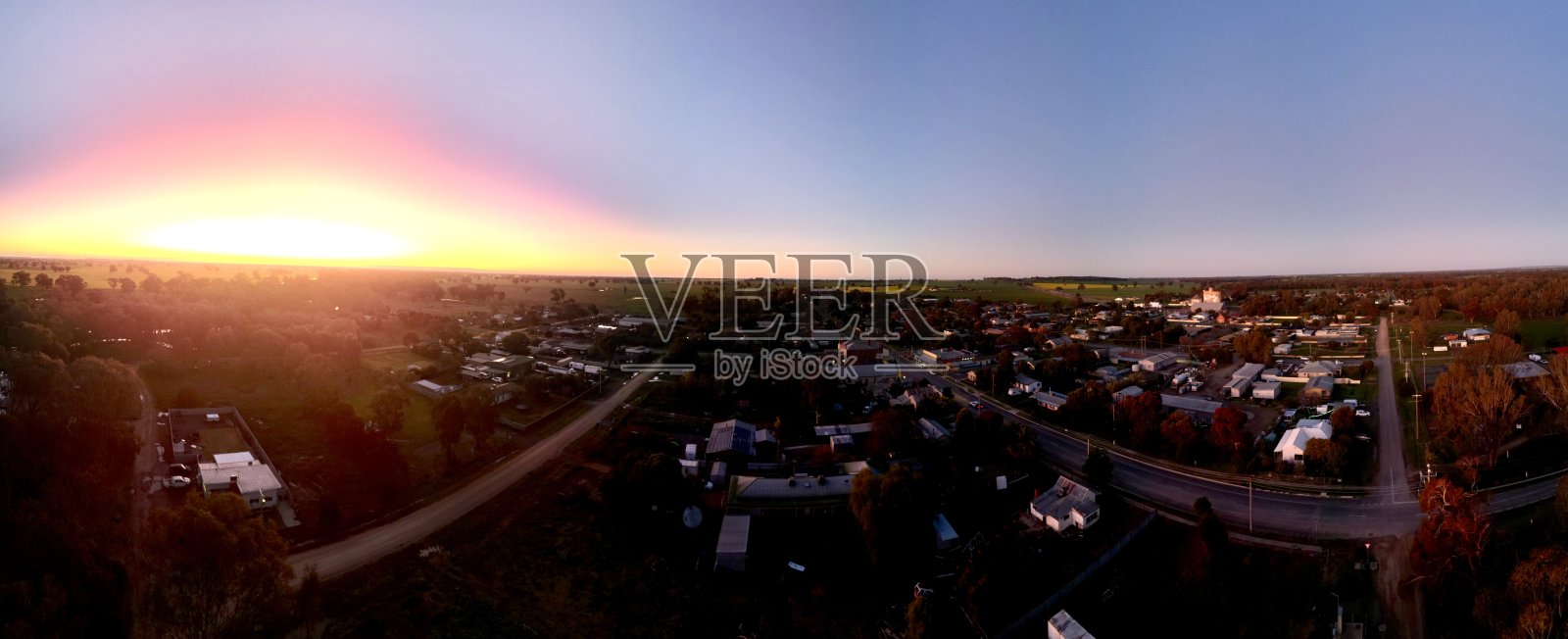 Tungamah酒吧照片摄影图片