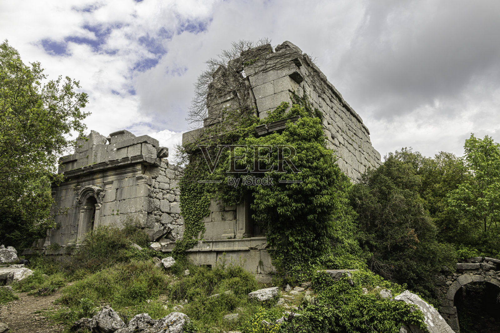 土耳其安塔利亚泰尔梅索斯古城的体育馆和浴室。照片摄影图片