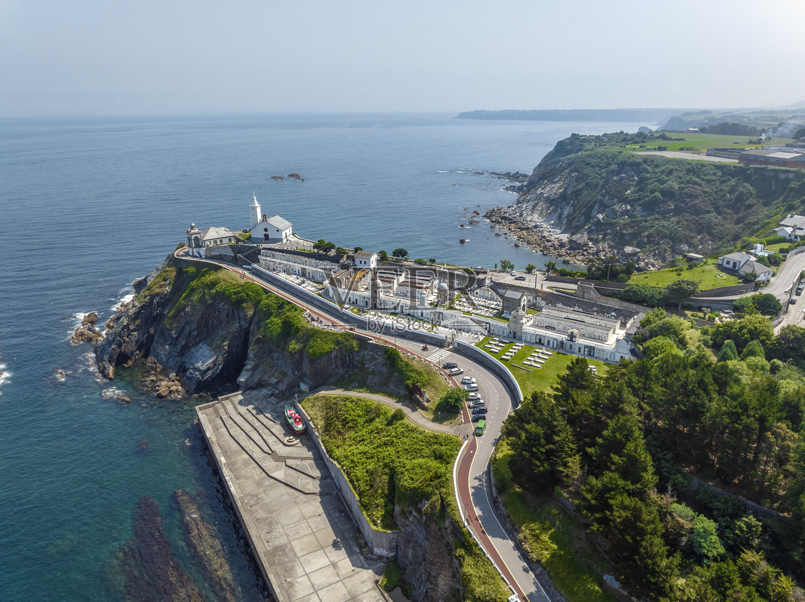 阿斯图里亚斯坎塔布里亚的卢瓦卡海上小镇照片摄影图片