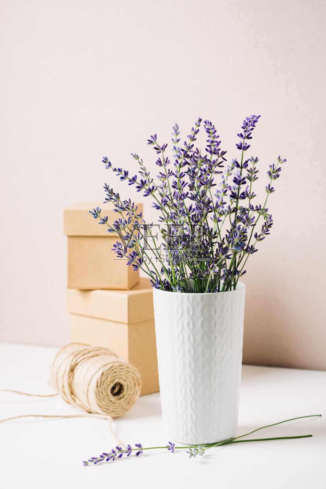 薰衣草香味。照片摄影图片