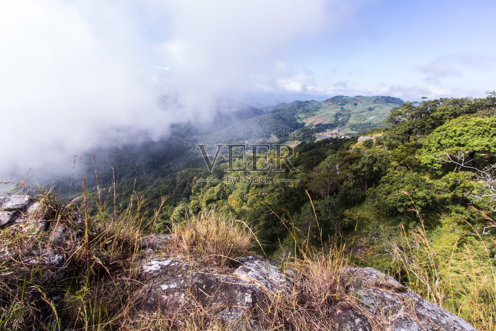 泰国清迈梅林蒙加姆山的悬崖照片摄影图片