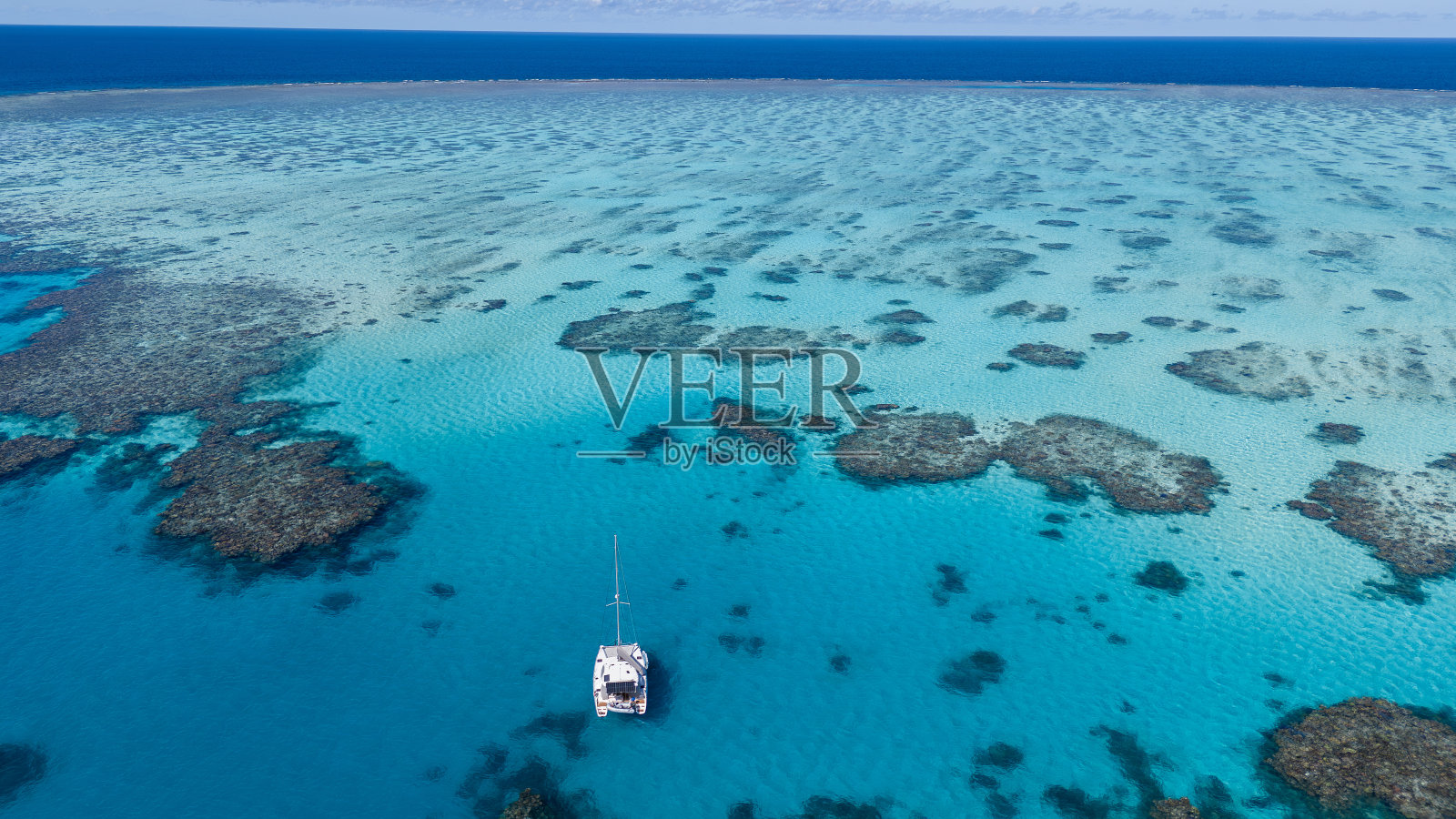 澳大利亚GBR的磁石礁鸟瞰图照片摄影图片