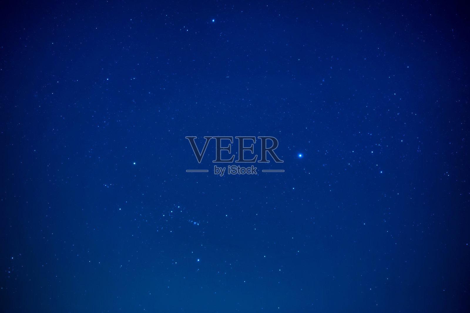 黑夜的天空有明亮的星星照片摄影图片