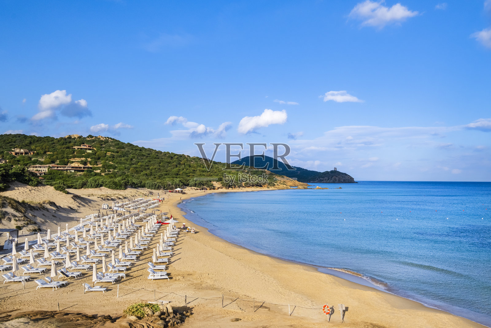 意大利撒丁岛西南部中国海岸的坎帕纳港海滩照片摄影图片