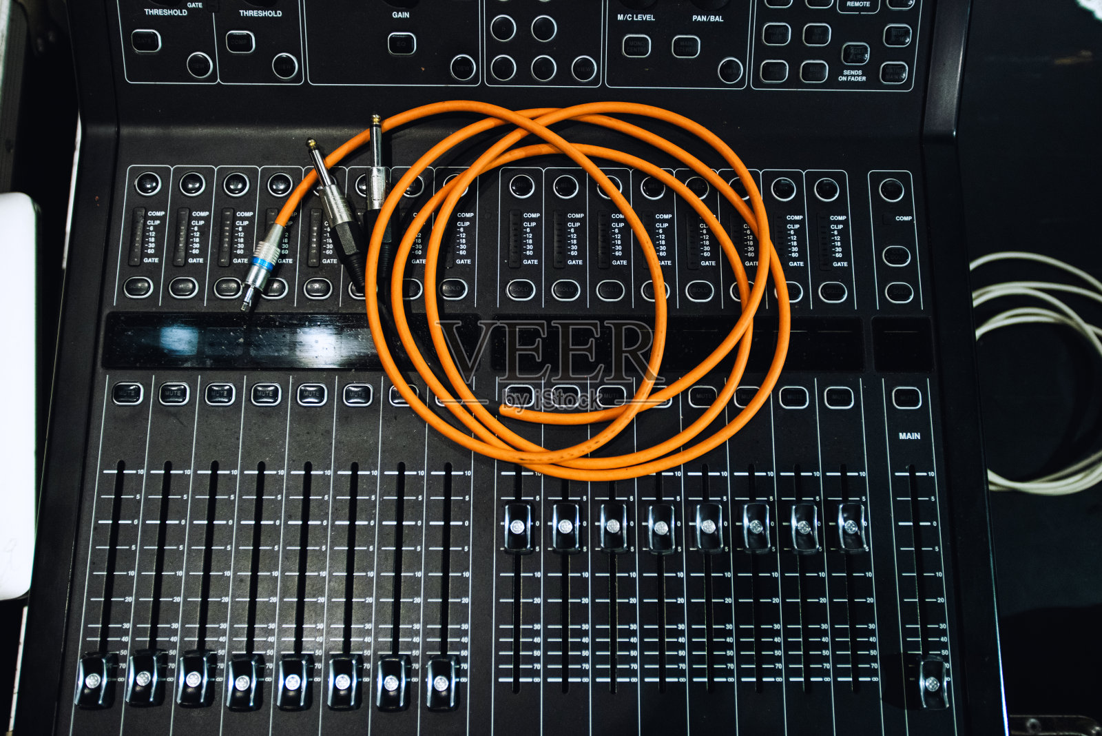 工作场所的音响设备照片摄影图片