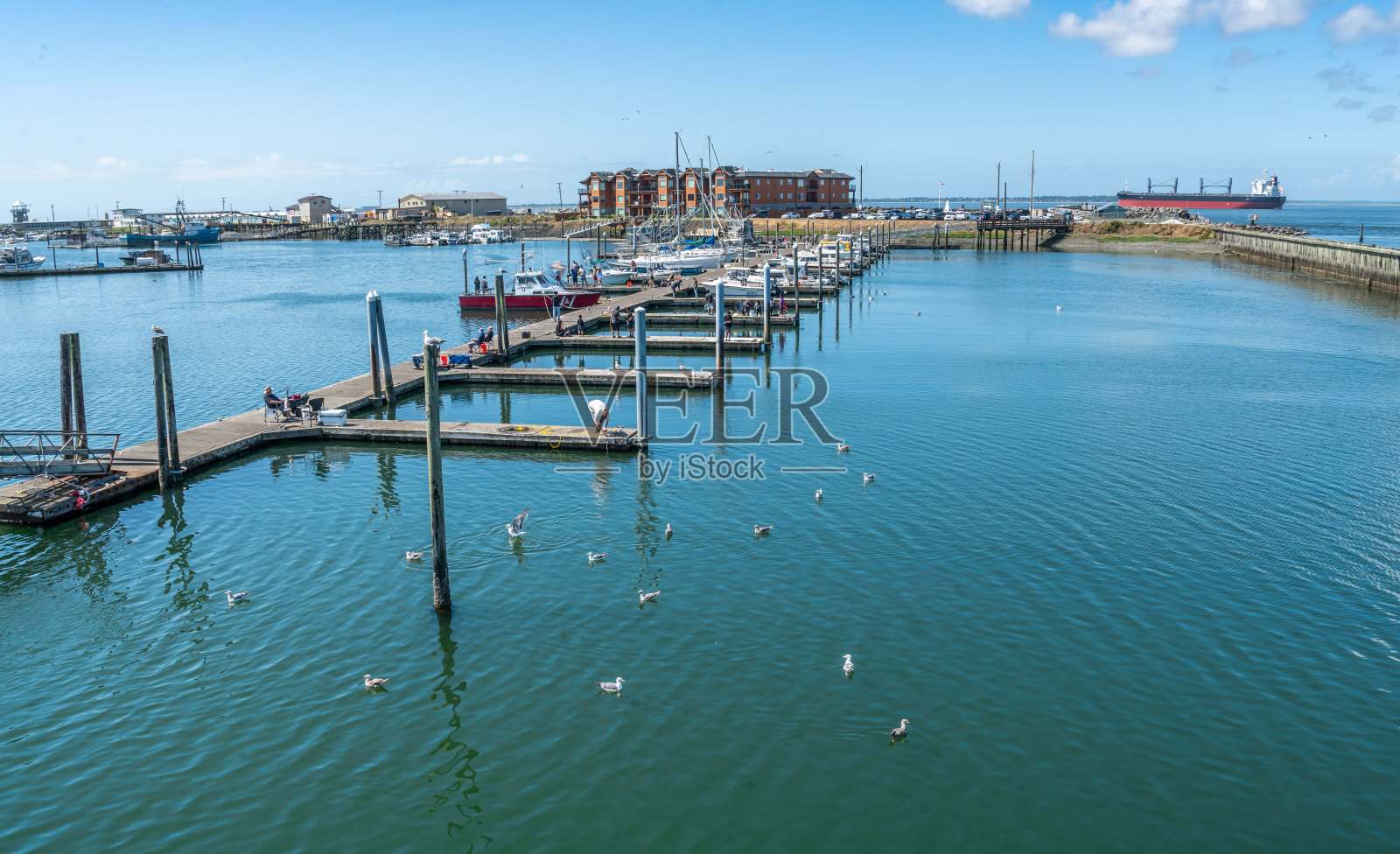 西港船码头照片摄影图片