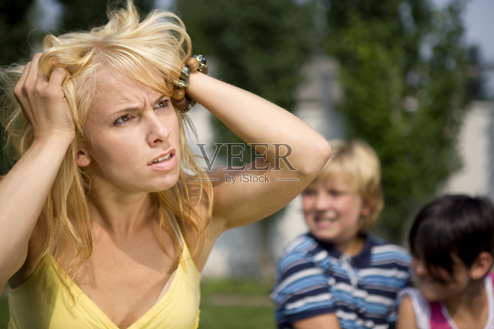 疯狂的妈妈照片摄影图片