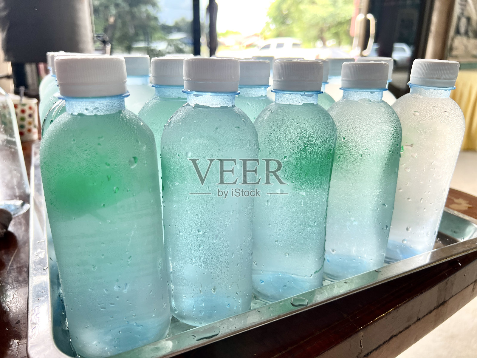 饮用水照片摄影图片