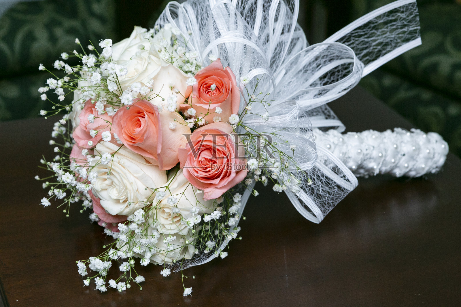 婚礼上的新娘捧花照片摄影图片