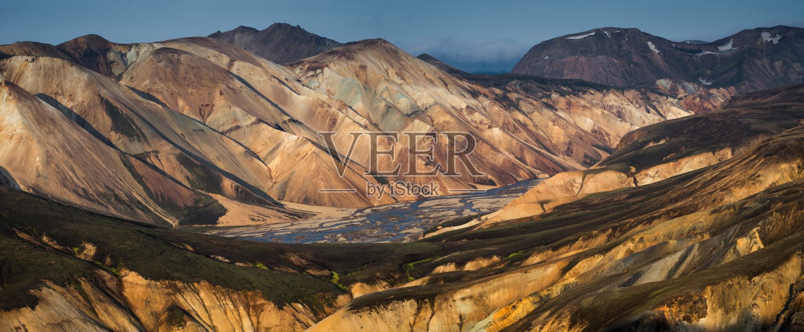 兰德曼纳劳加尔河谷照片摄影图片