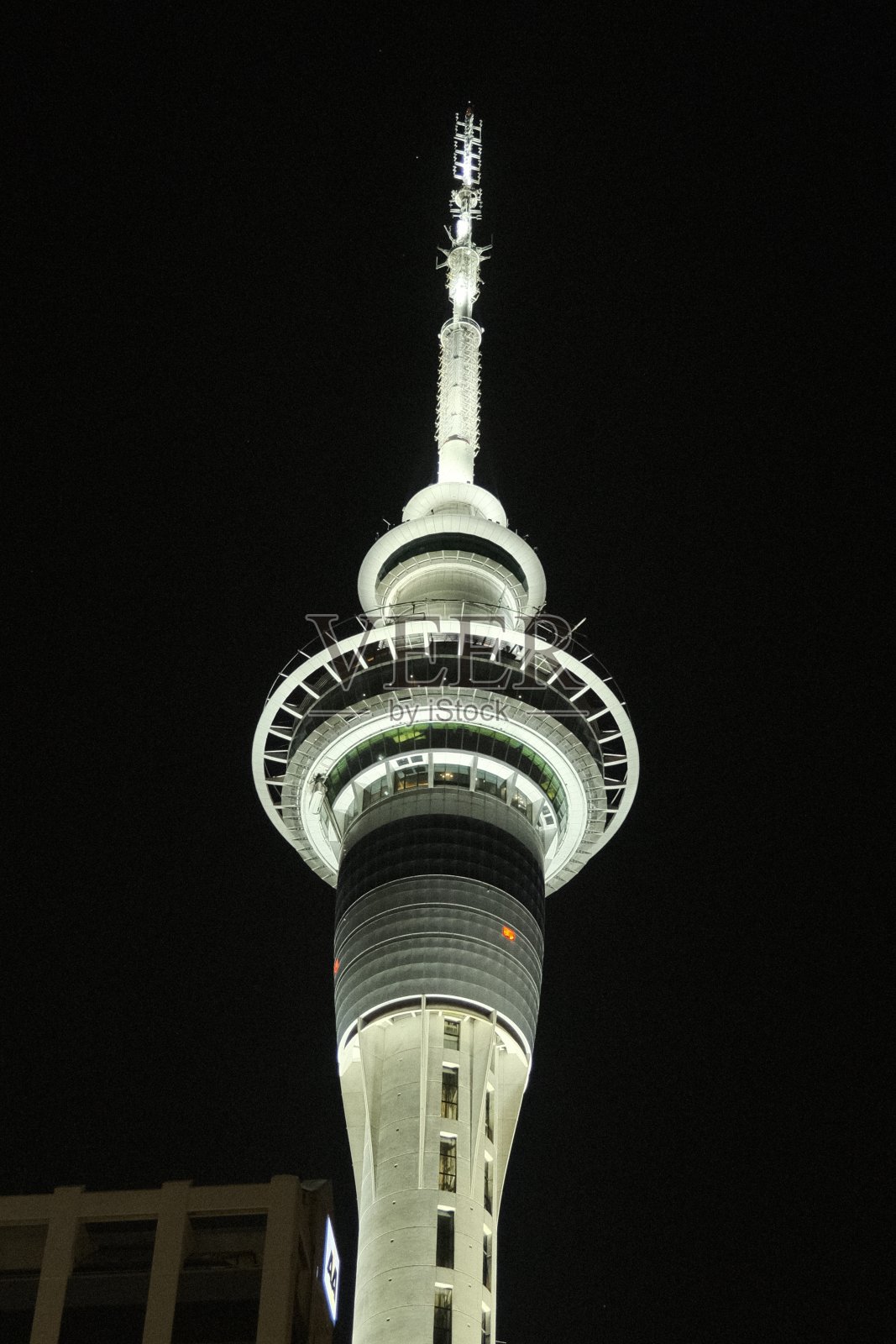奥克兰天空之城大厦的夜晚照片摄影图片