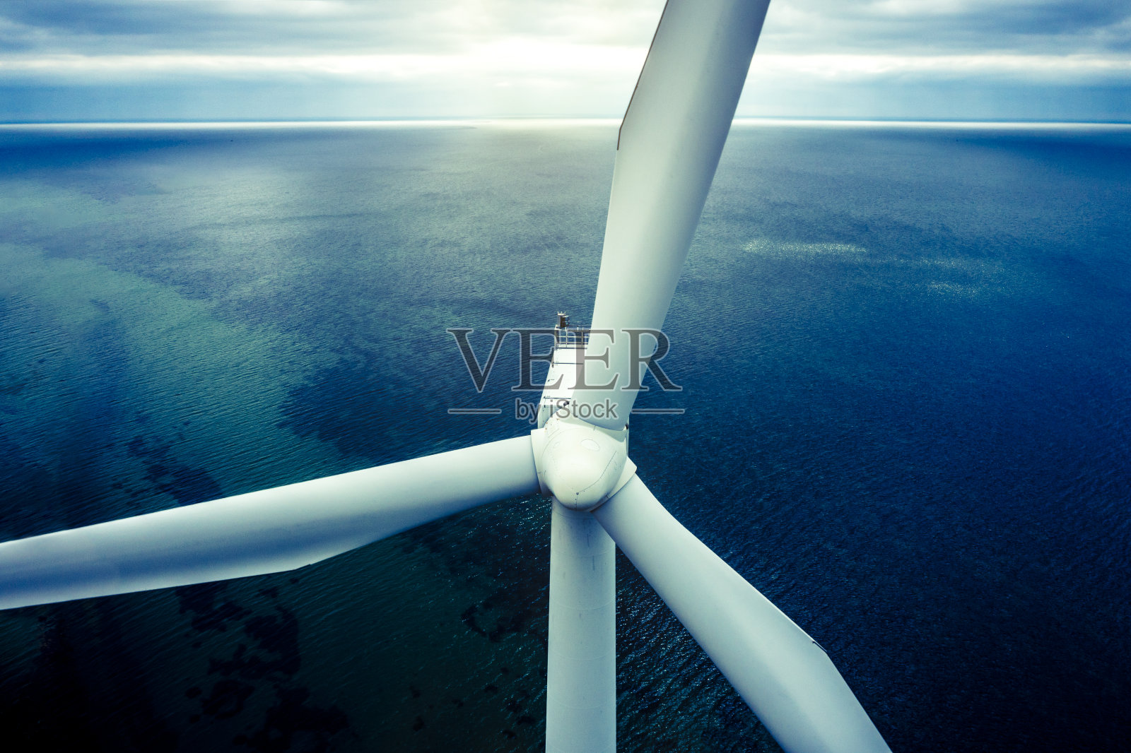 海上风力涡轮机照片摄影图片