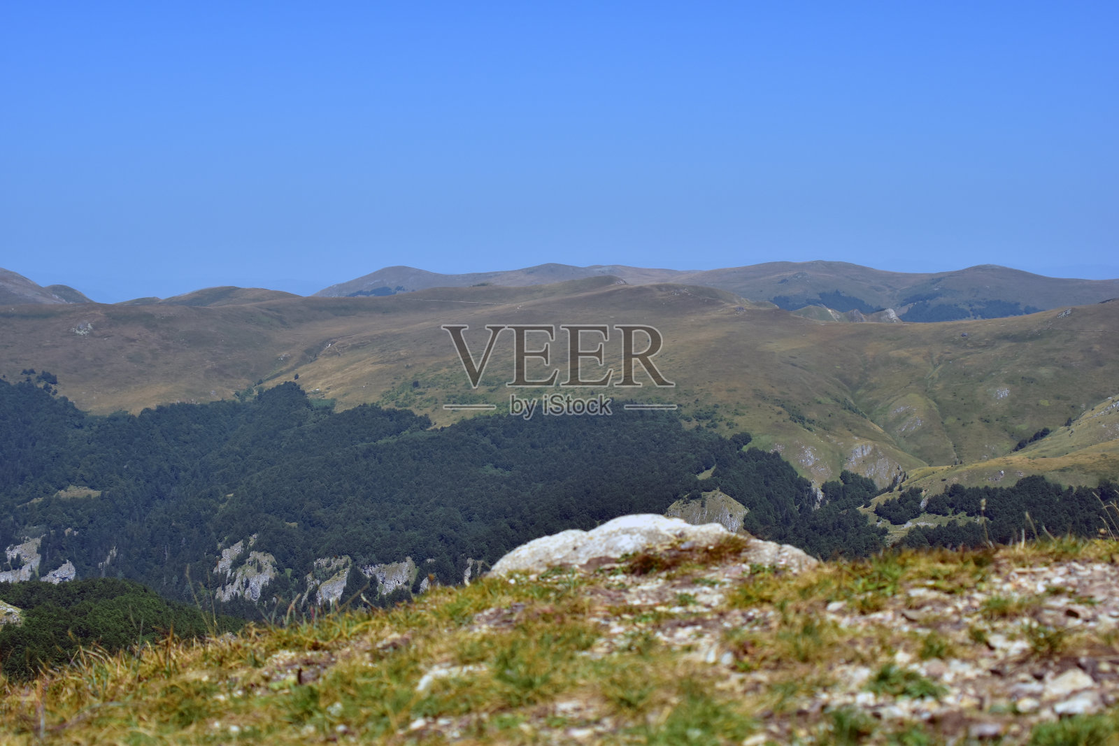 夏日山景照片摄影图片