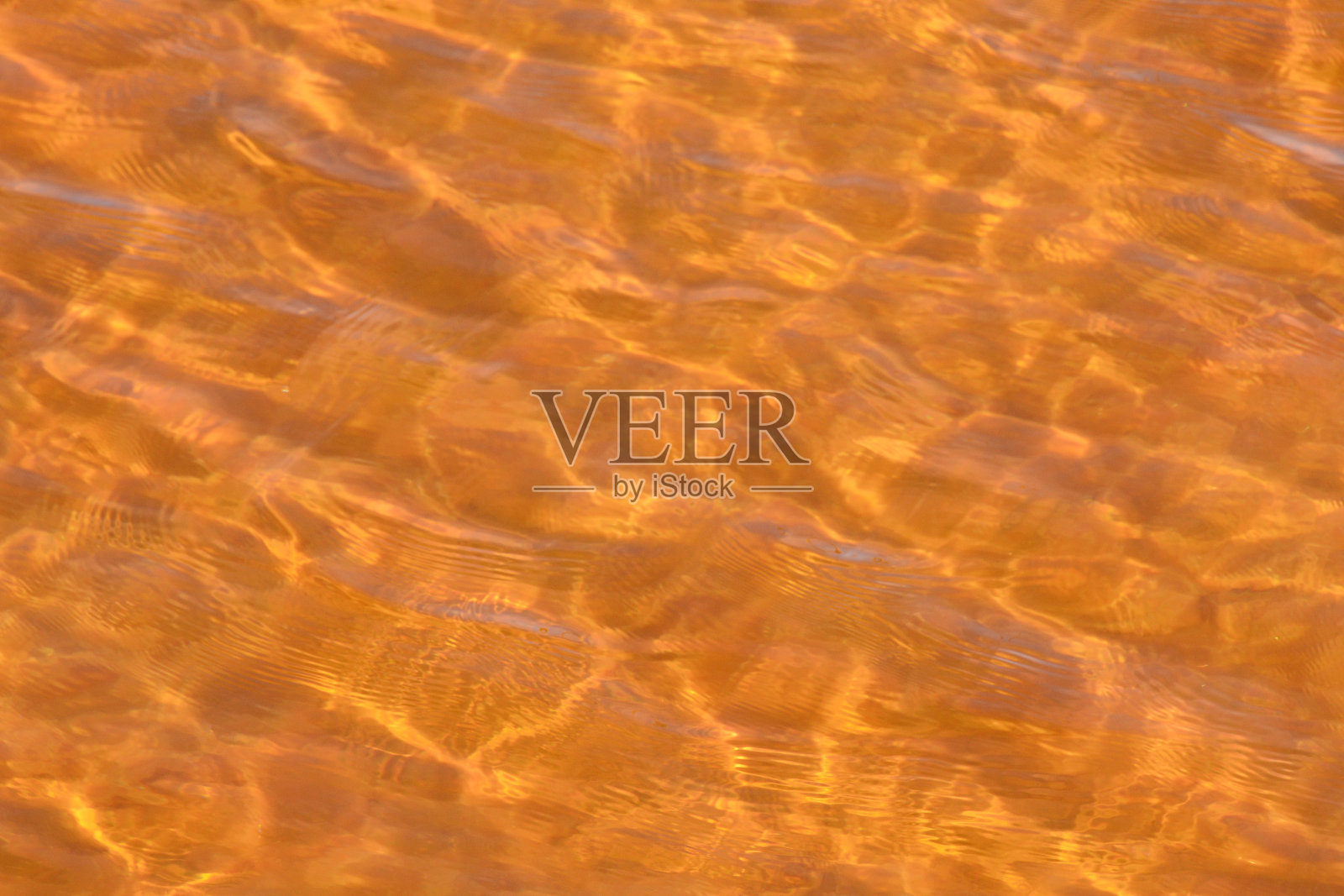 红色污染湖照片摄影图片