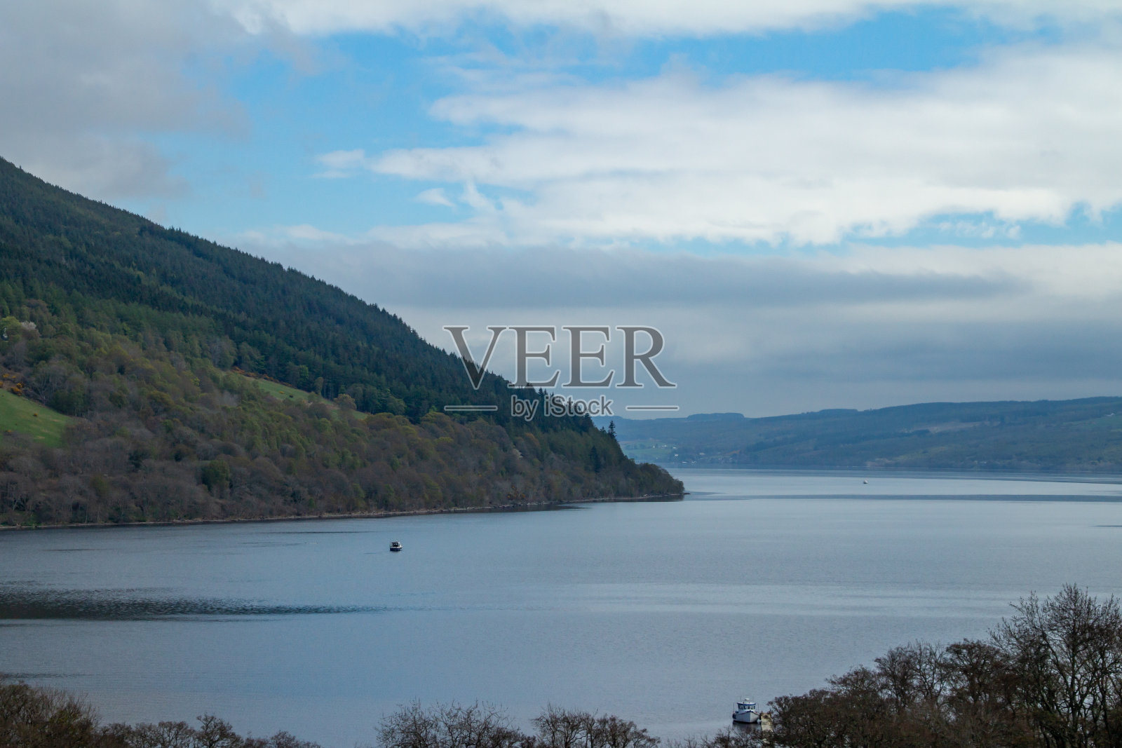 尼斯湖和苏格兰高地景观照片摄影图片