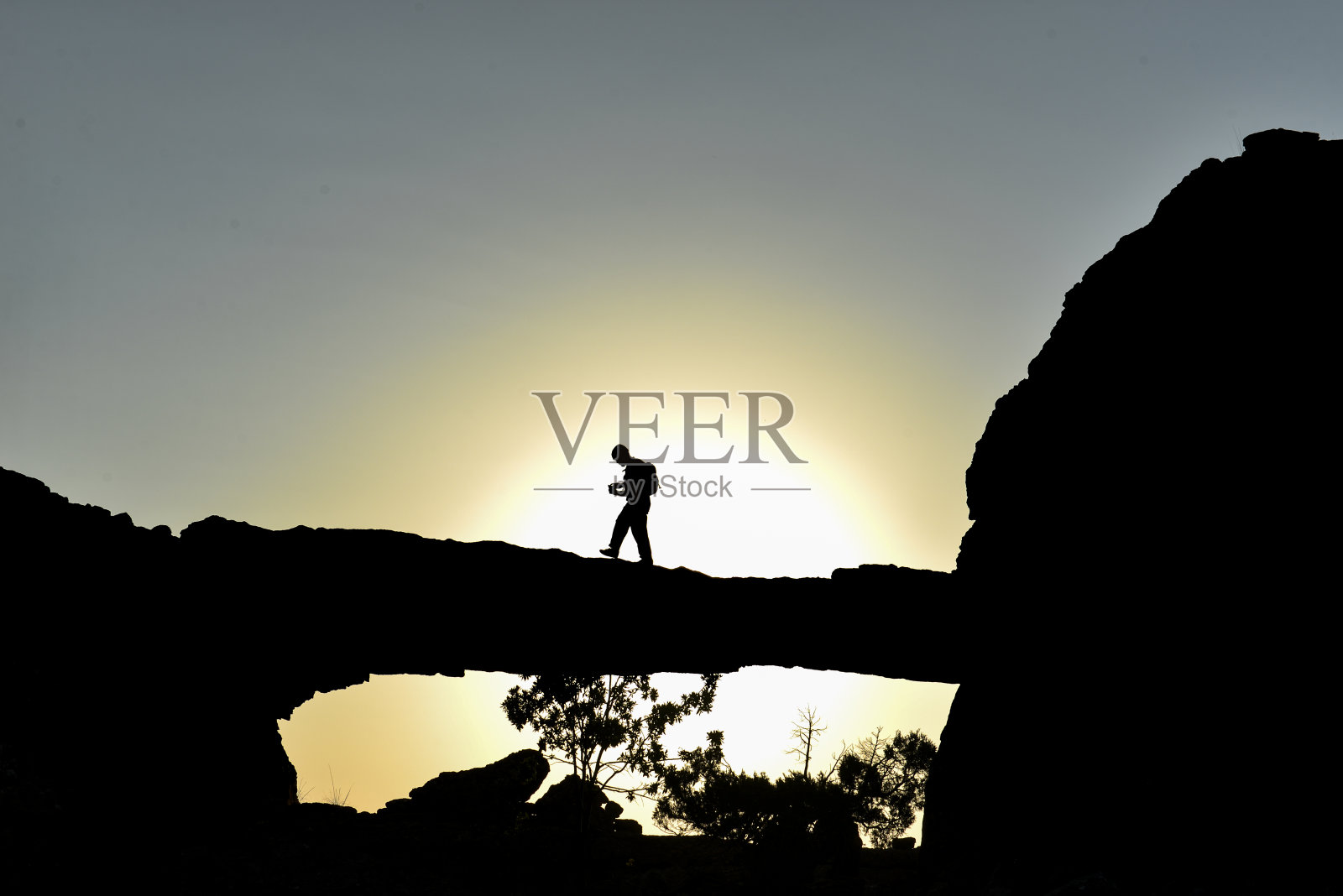 峰会上的无声对话:传奇的发现和非凡的成就照片摄影图片