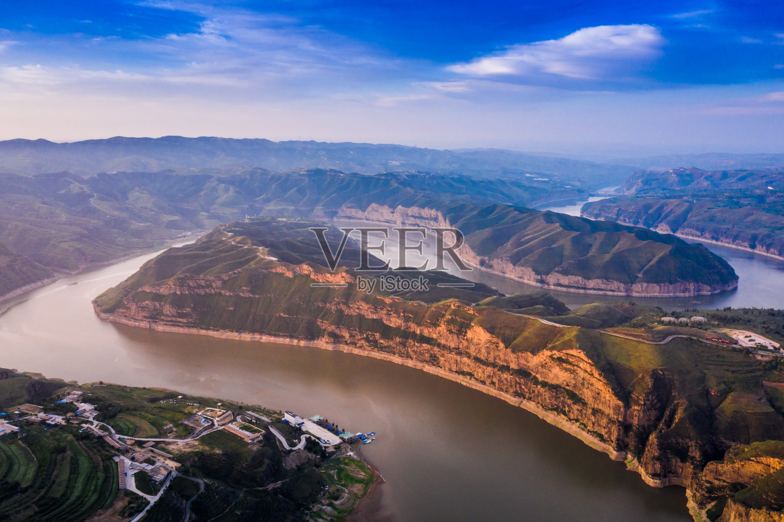 壮丽的黄河照片摄影图片