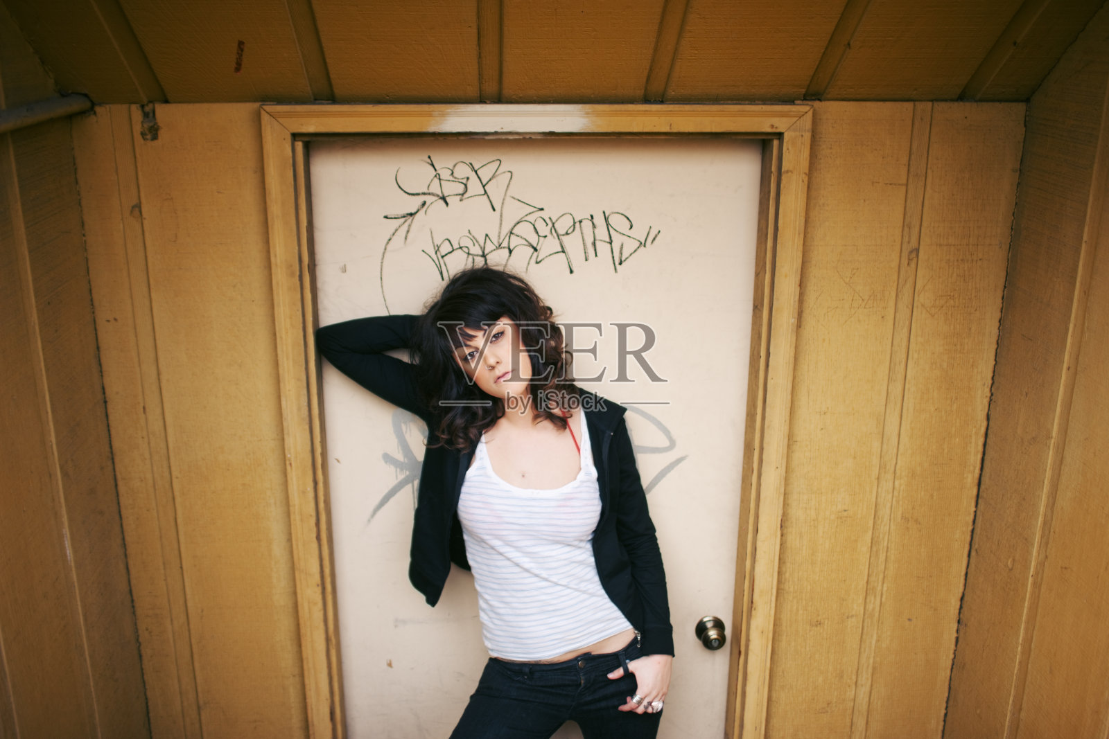 涂鸦门女照片摄影图片