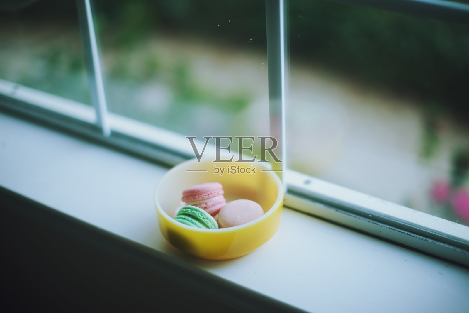 窗边的奶酪照片摄影图片