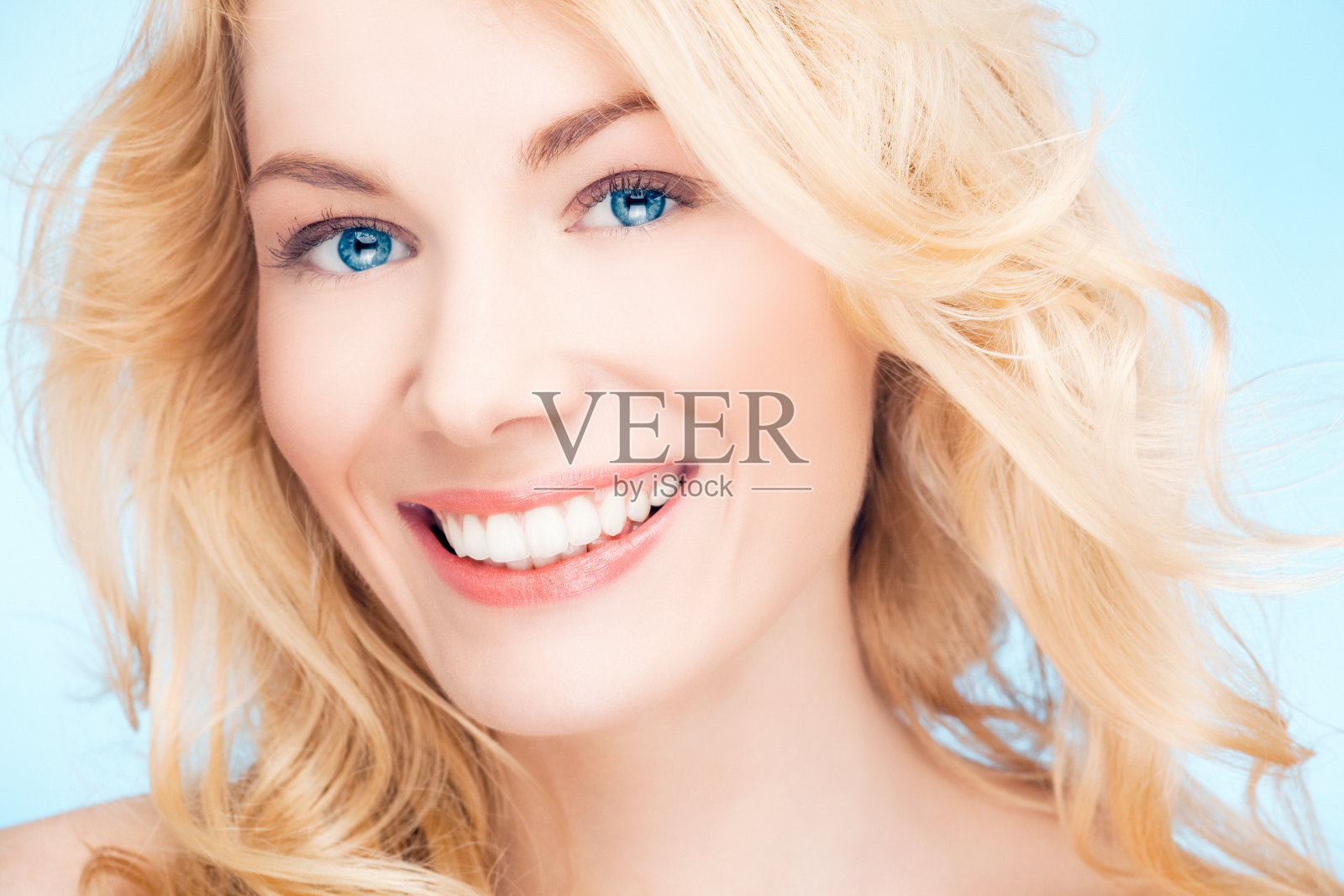 完美的微笑照片摄影图片