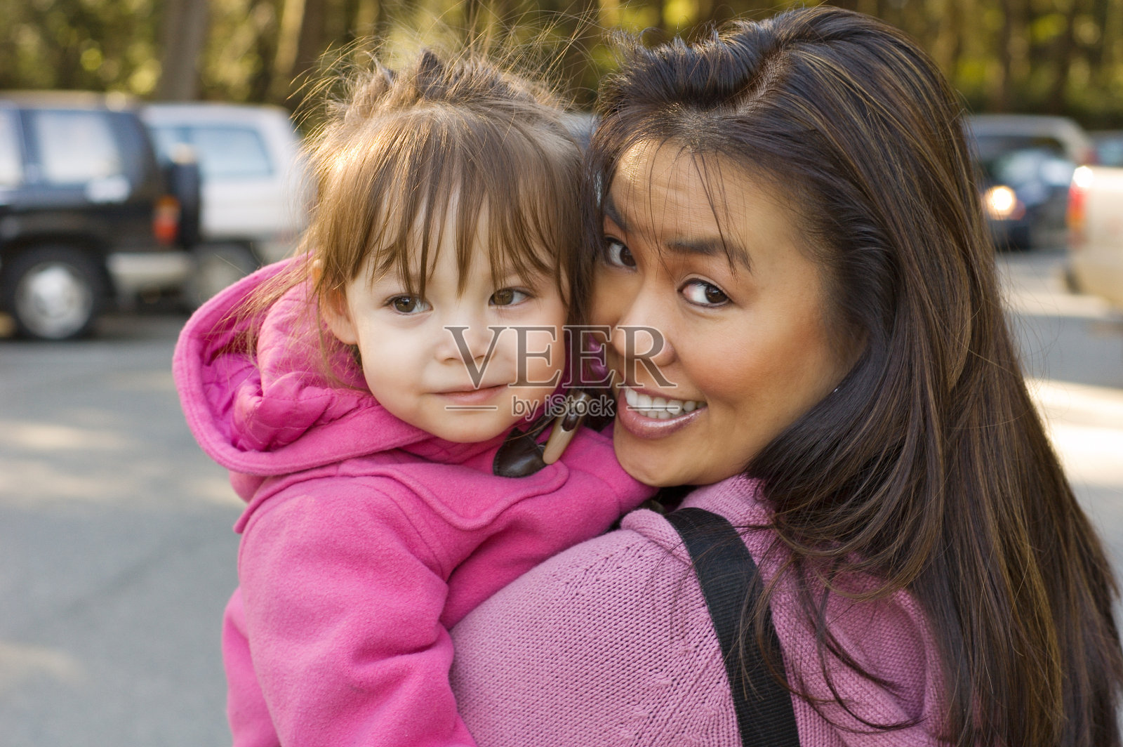 母亲和女儿照片摄影图片