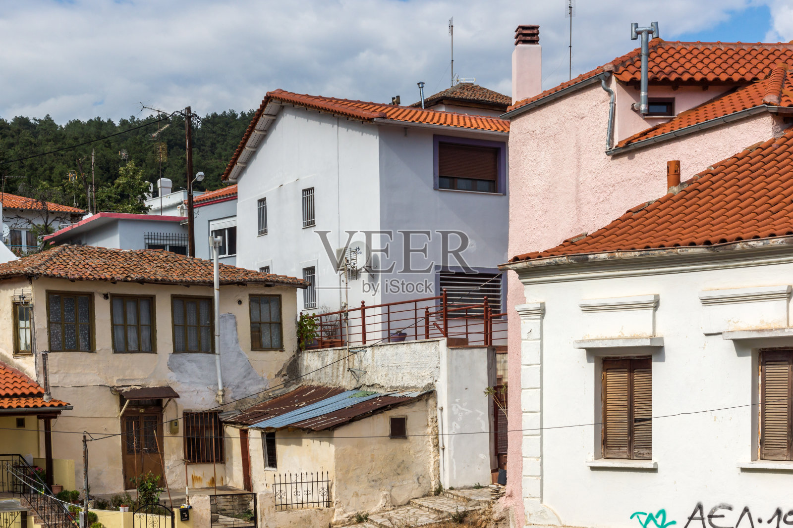 希腊东马其顿和色雷斯古城赞提的典型街道和老房子照片摄影图片