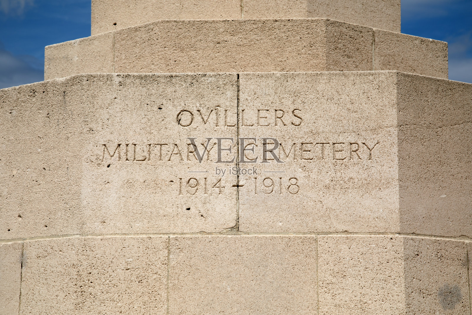 战争坟墓库存照片-奥维勒公墓。照片摄影图片