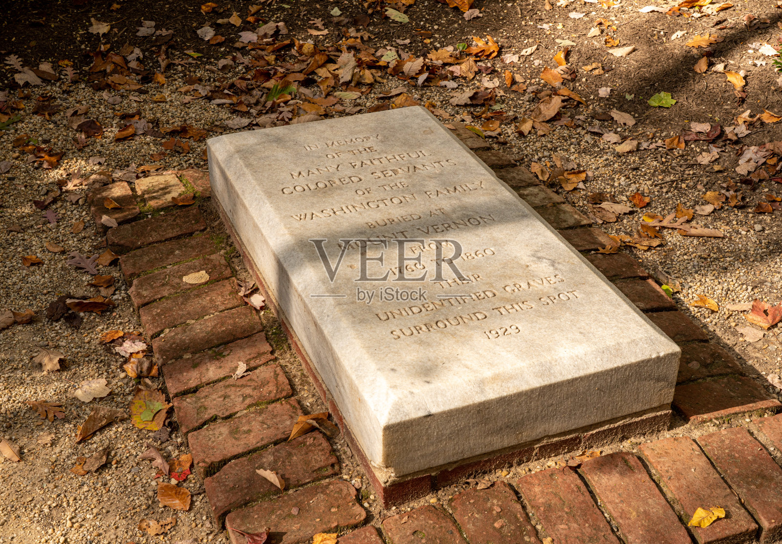 乔治·华盛顿弗农山庄的奴隶纪念碑照片摄影图片