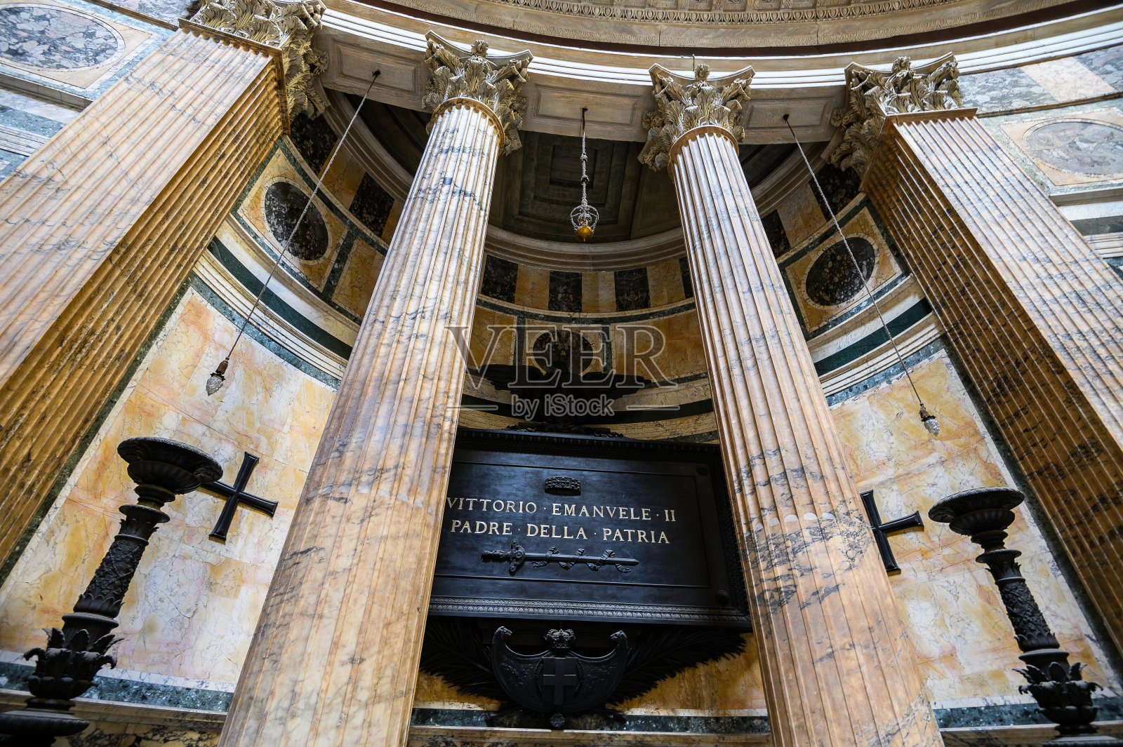 意大利罗马万神殿的古代建筑杰作。室内全景图。28.10.2019圆顶。罗马,意大利照片摄影图片